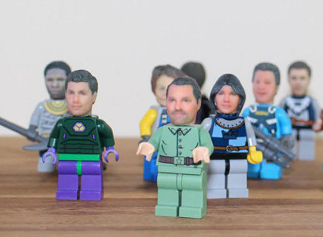 personalized-3d-printed-minifig-heads-1.jpg